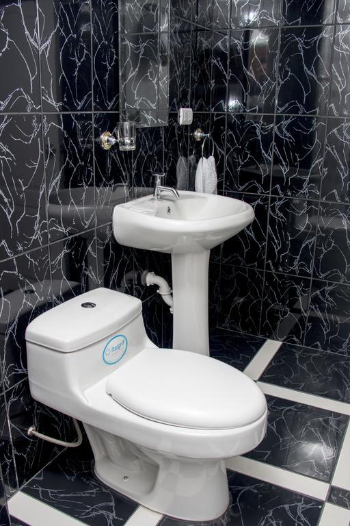 Hostal Santa Rosa Caraz Стая снимка