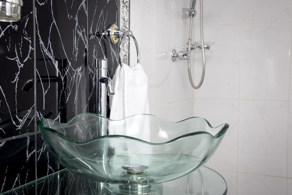 Hostal Santa Rosa Caraz Стая снимка