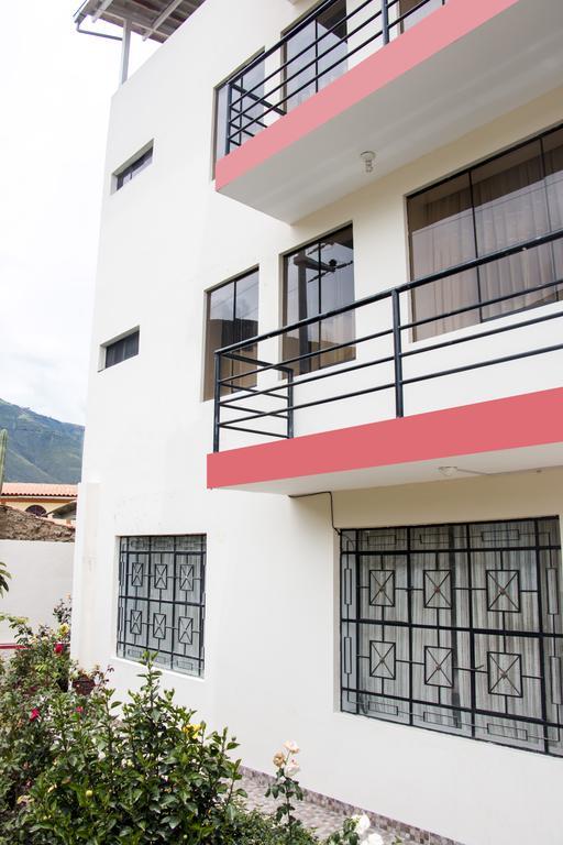 Hostal Santa Rosa Caraz Екстериор снимка